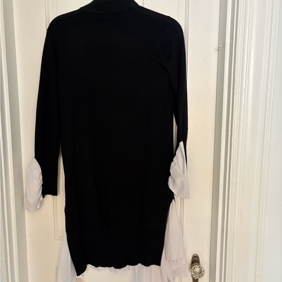 Avantlook from Sacks 5th Ave - Picture 2 of 3